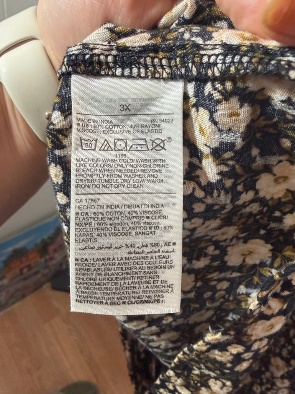Old Navy Black Floral V Neck Cottage Core Puff Long Sleeve Lightweight - Picture 5 of 8